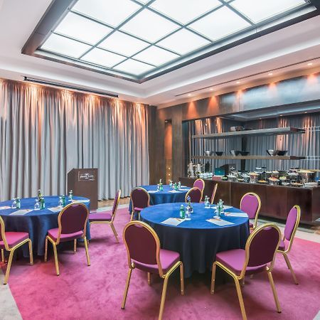 Crowne Plaza Amman By Ihg Hotel Kültér fotó Meeting room
