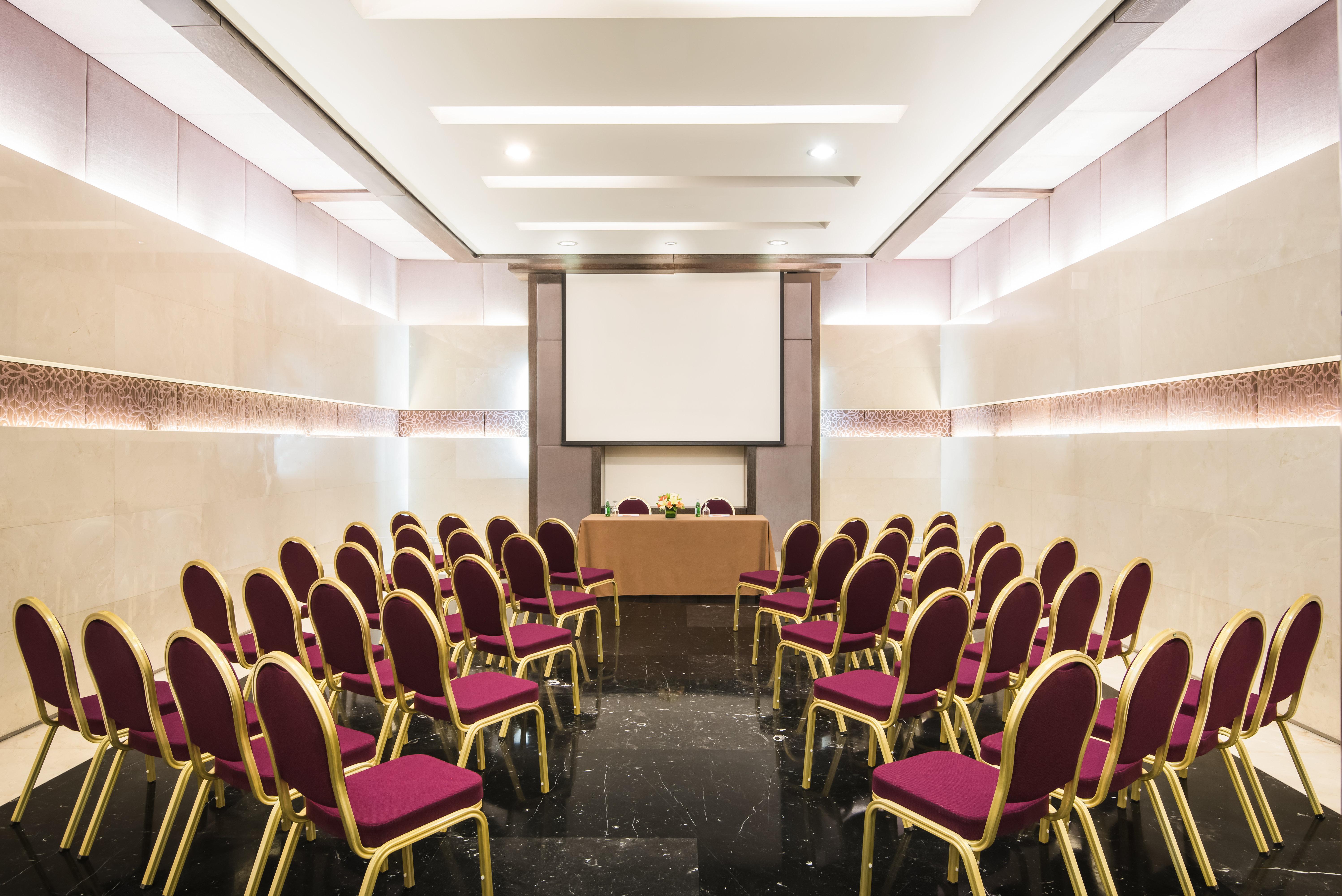 Crowne Plaza Amman By Ihg Hotel Kültér fotó The press room
