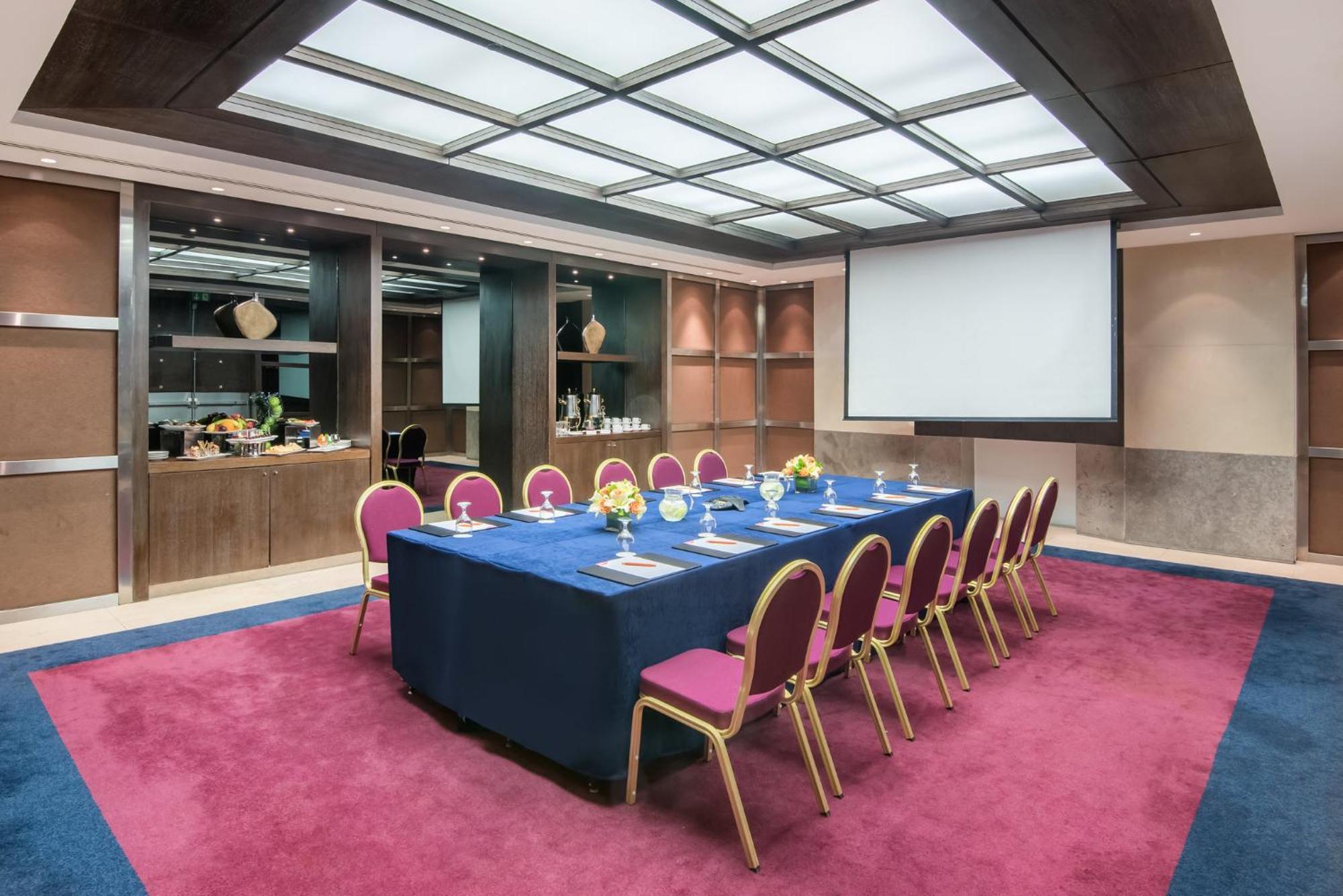 Crowne Plaza Amman By Ihg Hotel Kültér fotó Meeting room